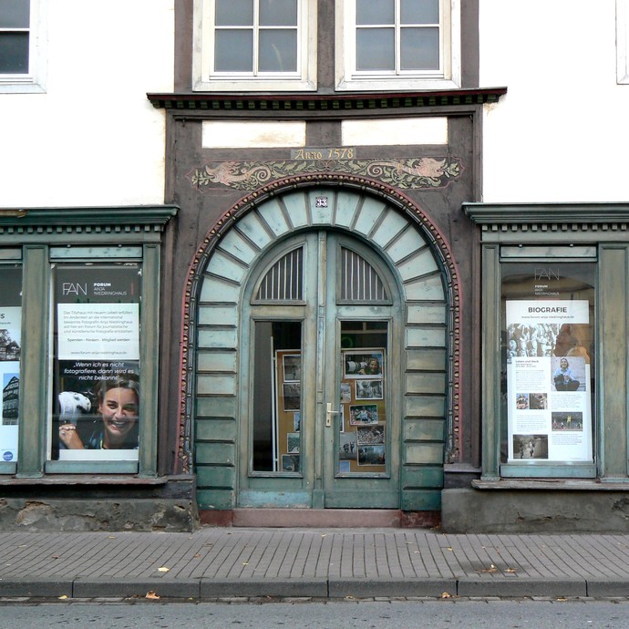 Forum Anja Niedringhaus im Tillyhaus (vergrößerte Bildansicht wird geöffnet)