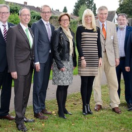 Gruppenbild der VIPs der Konferenz: Schumacher, Löb, Fischer, Schäfer, Dr. Rüschoff-Thale, Dr. Sümmermann, Gebhard, Koßmann