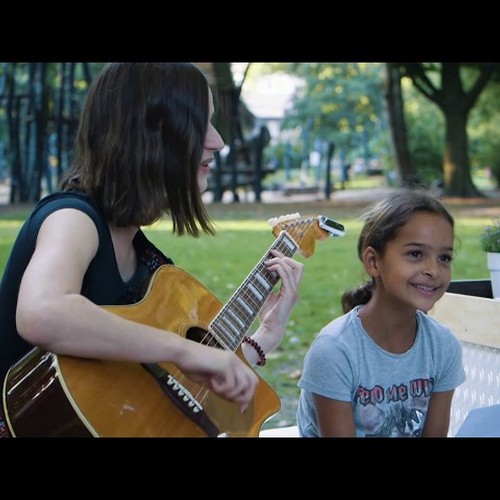Still aus dem Video "Wortwiese"