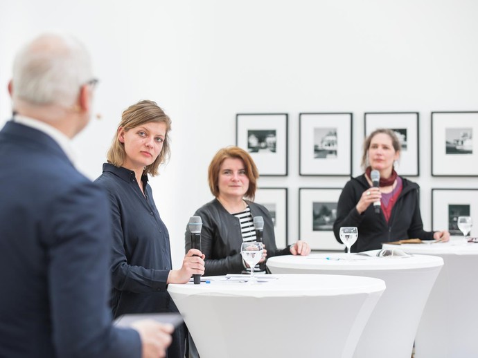 v.l.n.r. Dr. Jörg Biesler, Viola Hilbing, Dr. Marie-Luise Braun, Dr. Uta Atzpodien (vergrößerte Bildansicht wird geöffnet)