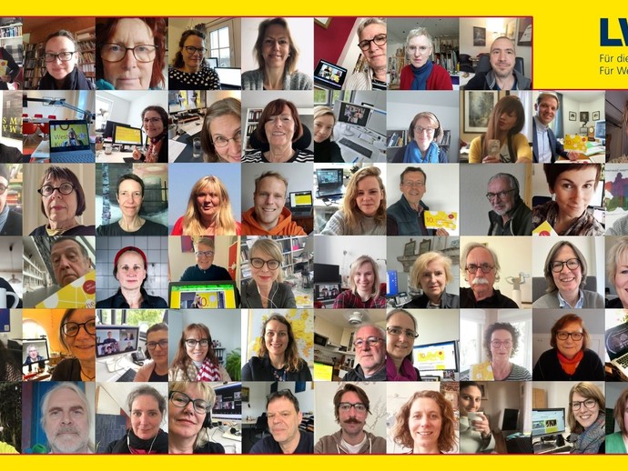 Collage der Selfies der Teilnehmer:innen (vergrößerte Bildansicht wird geöffnet)